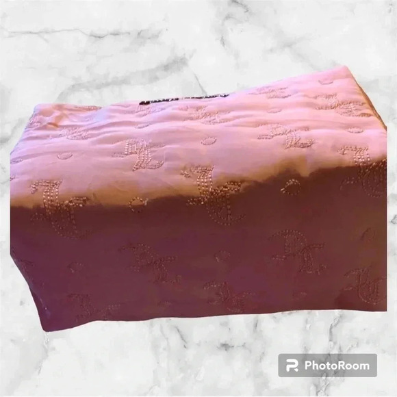 NWT Juicy Couture ladies Light Pink Soft material Cosmetic Bag - Picture 2 of 3